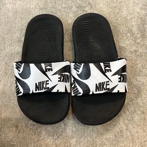 Nike boys sandals size 11c